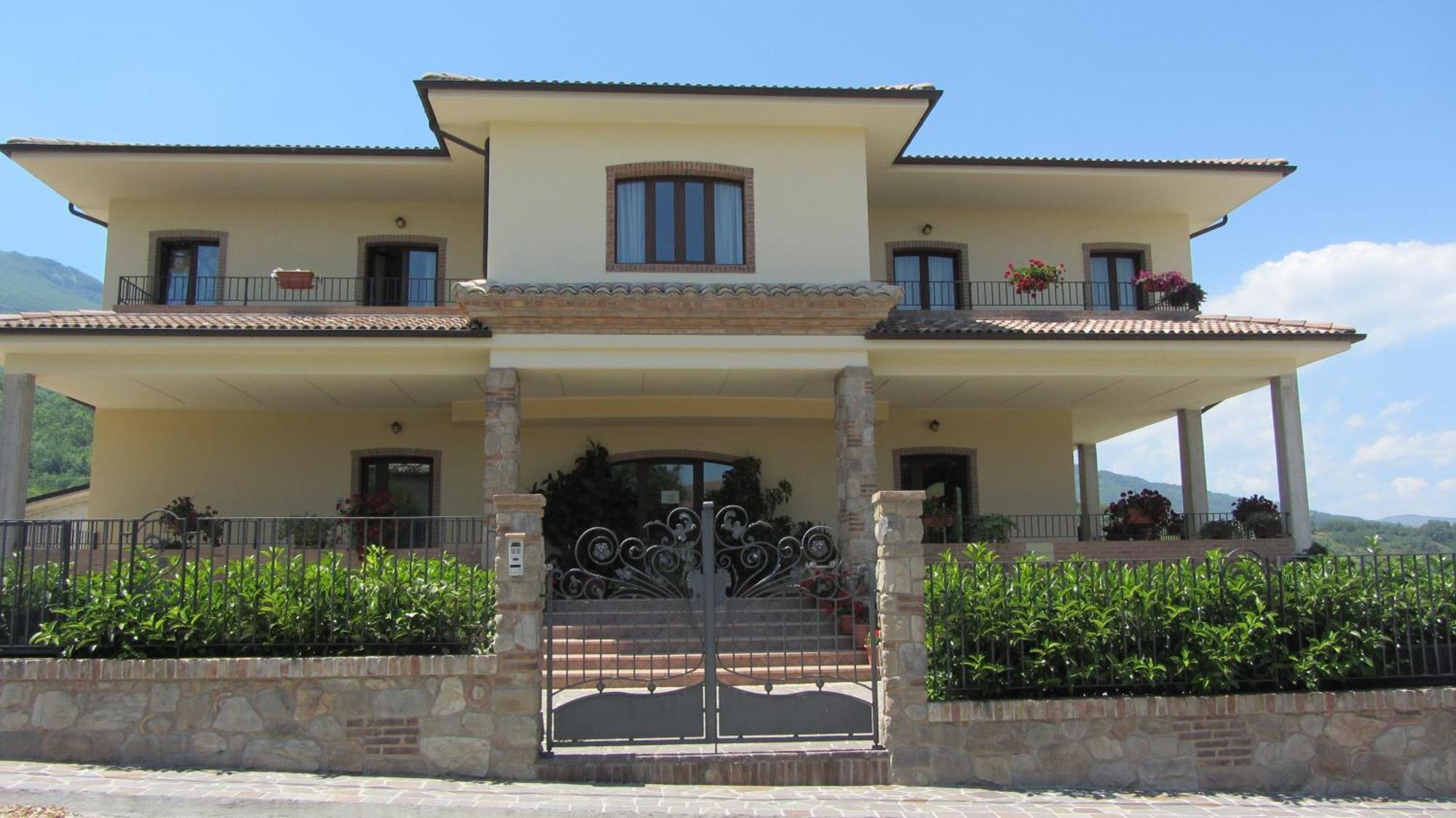 Locanda Del Parco Hotel Colledara Exterior foto
